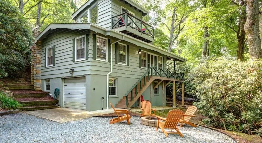 Mountain Home near Blue Ridge Parkway, Central Location! - Image 1