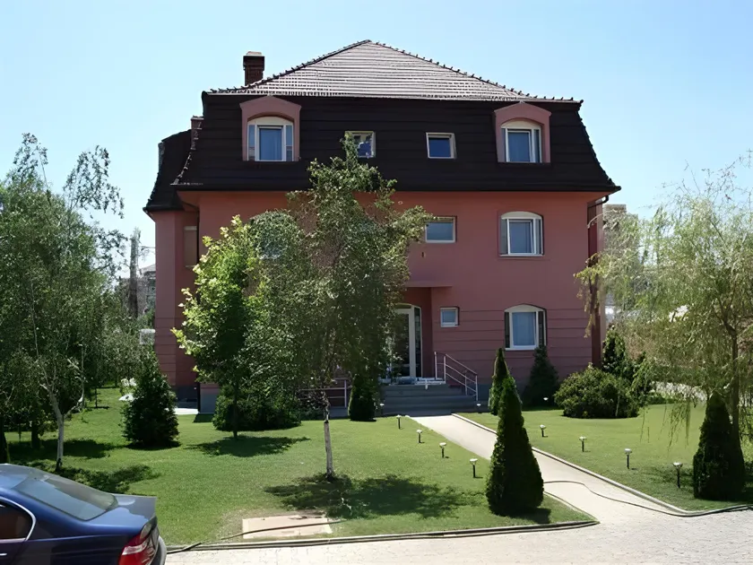 Hotel Imperial Premium - Image 1