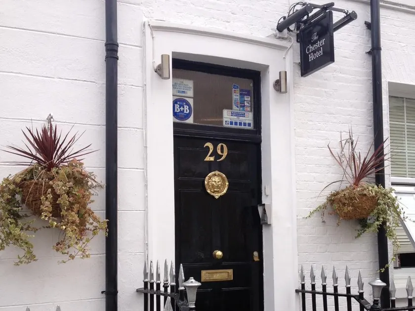 Chester Hotel - Image 1