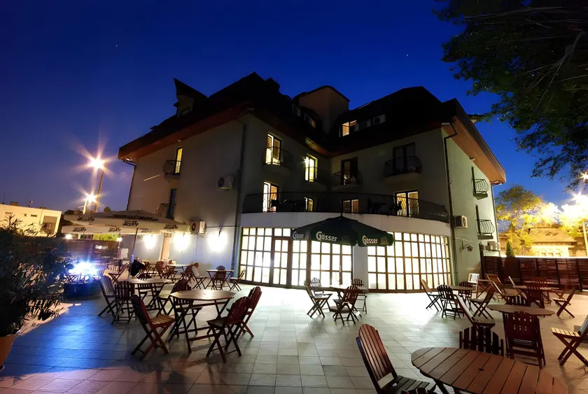 Hotel Amadeus - Image 1