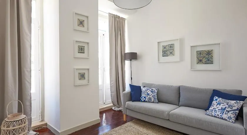 Love inn Bairro Alto 2 - Image 1