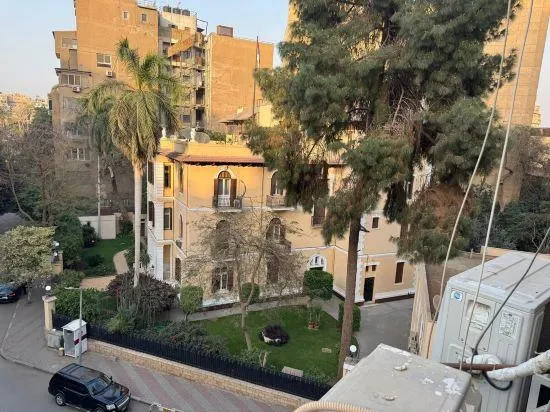 Classic style 3 bedrooms Zamalek apartment - Image 1