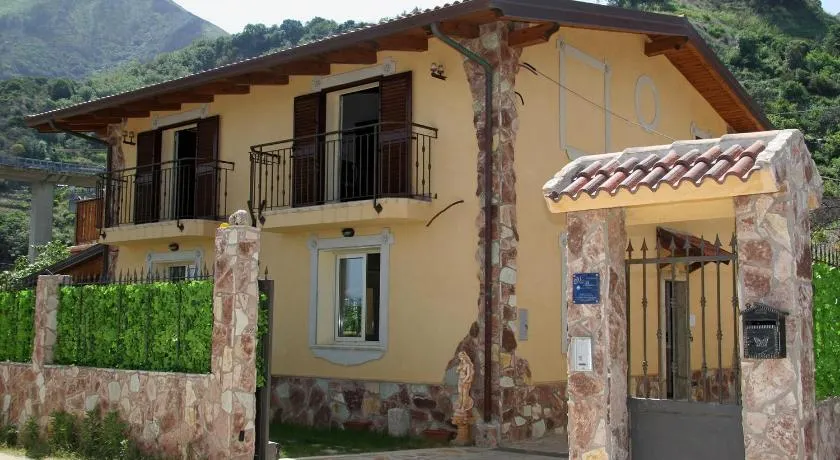 Villa Paladino - B&B e Guest House - Image 1