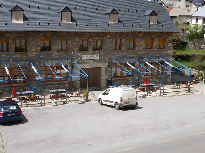 Hostal Pañart - Image 1