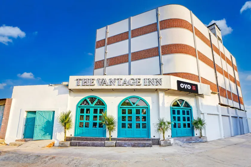 Super Hotel O THE VANTAGE INN - Image 1