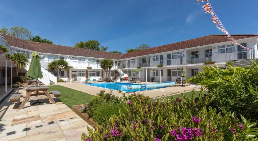 Del Mar Court - Image 1