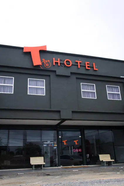 T Hotel Tandop - Image 1