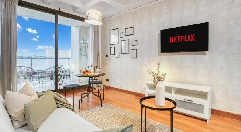 Cozy Penthouse, 20 min to downtown, Alcalá Norte - Image 1