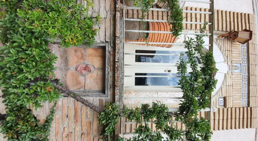 Il Palazzo delle Rondini - Image 1