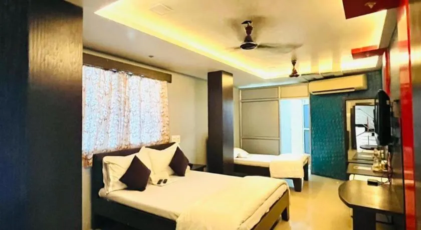 Hotel MK - Image 1