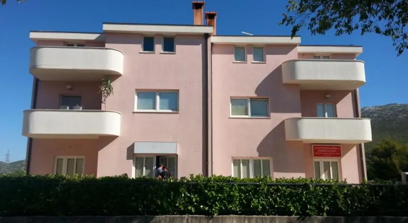 Apartment Smodlaka - Image 1