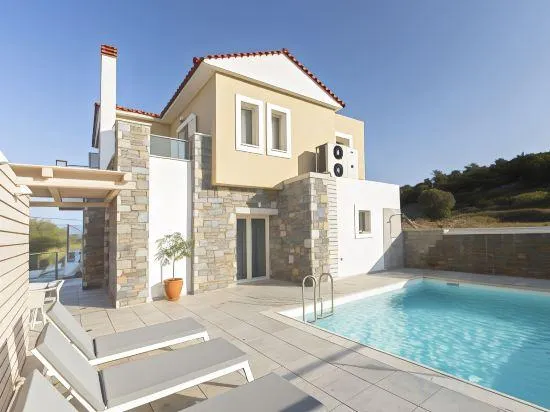 Virginia Luxury Villas - Image 1