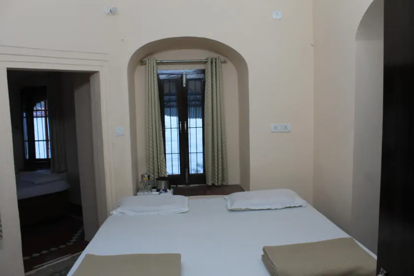 Patnimal Guesthouse - Image 1