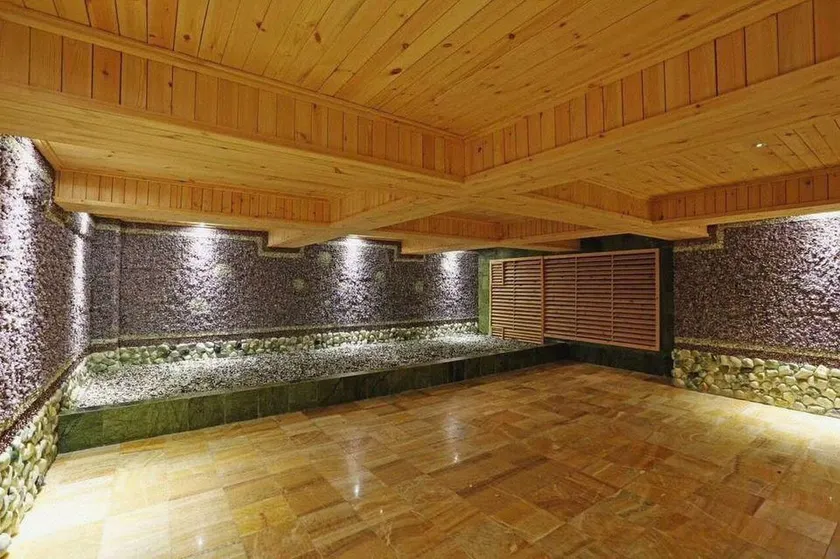 Jiangjunshi Hot Spring Hotel - Image 1