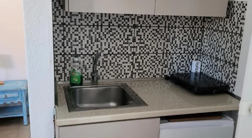 Blue Street Apartments - Image 1