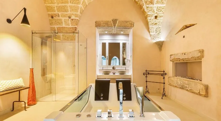 Le Mule Suite and Rooms - Specchia - Image 1