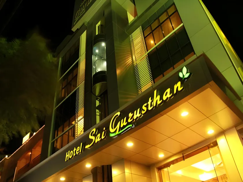 Hotel Sai Gurusthan - Image 1