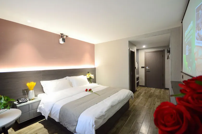 Jisu Selected Hotel (Lvliang Zhongyang Fengcheng Street Branch) - Image 1