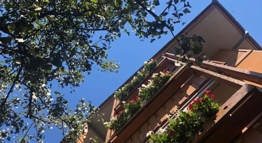 Hotel Moizi - Image 1