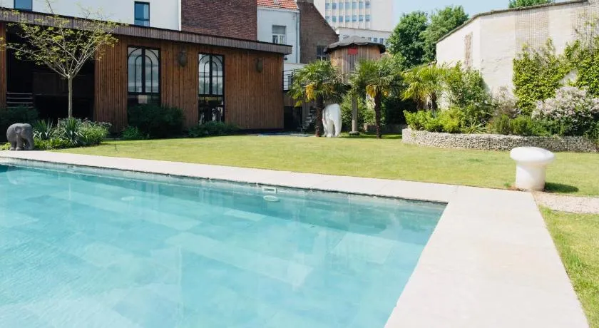 Koto Garden Suites - Image 1