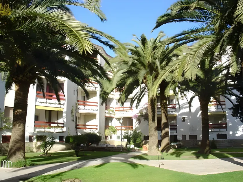 Apartamentos Córcega Salou - Image 1