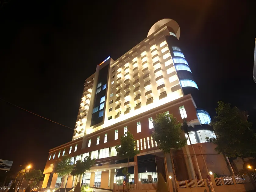 PHU MY HARBOUR HOTEL - Old Golf Phu My Hotel - Image 1