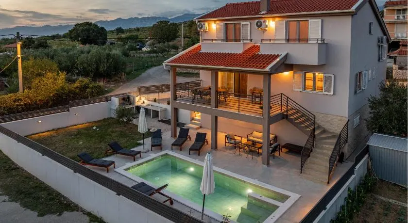 Beautiful Home In Podgradina With Private Swimming Pool, Can Be Inside Or Outside - Image 1