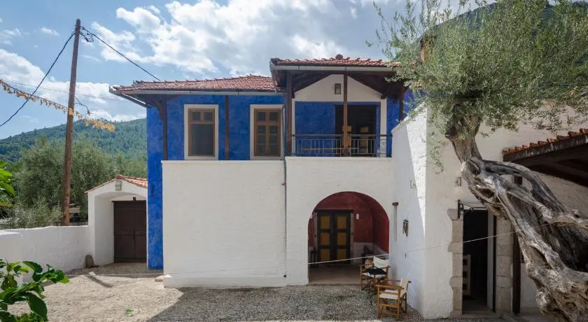 Colourfull Stone House - Image 1