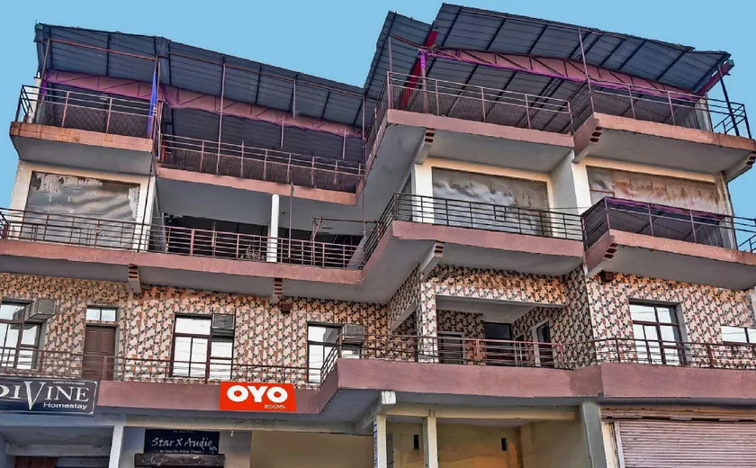 Hotel O Divine - Image 1