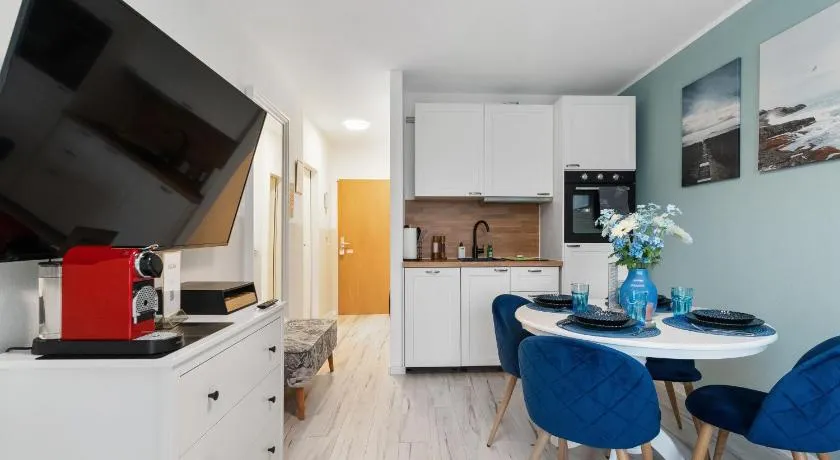Federnest living - Luxus-Studio - Kingsize Boxspringbett - Home-Office mit Monitor und Drucker - 11 Min Hbf - Image 1
