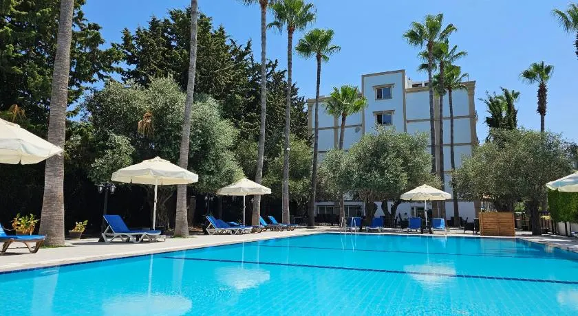 Park Palace Hotel - Image 1