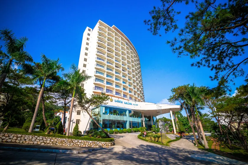 Sai Gon Ha Long Hotel - Image 1
