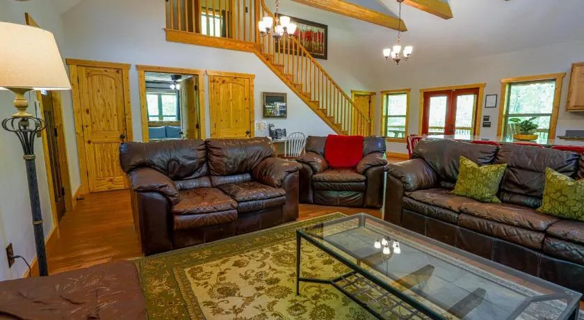 Foothills Family Retreat - 7 Bedrooms, Hot Tub - Image 1