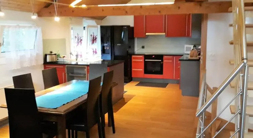 Whole large 3 levels apartment - Image 1