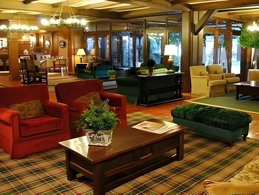Serrazul Hotel - Image 1