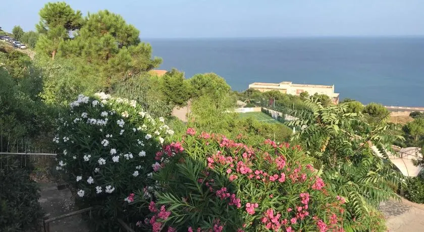 Slap af lejlighed i Turas Village - Image 1