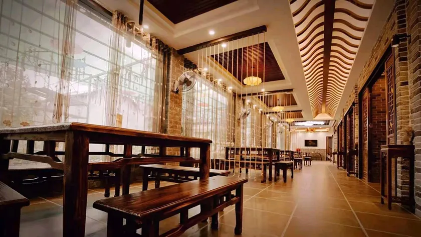 Luxi Pushi Zui Chinese Inn - Image 1
