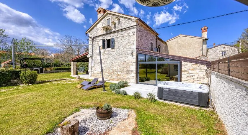Villa Capadinka with Whirlpool - Happy Rentals - Image 1