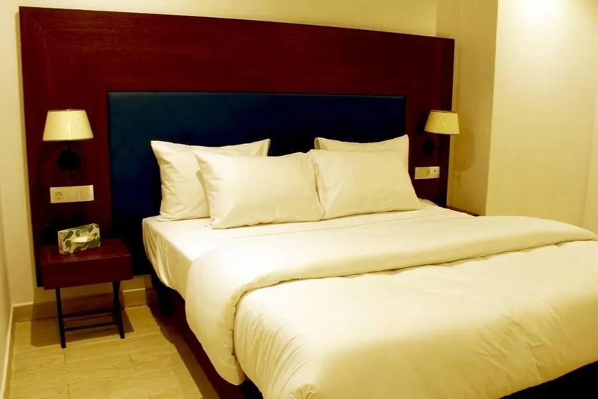 Sofi Hotel - Image 1