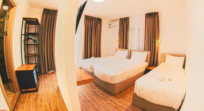 MAKIS Luxury Apartments City Center Free Parking - Image 1