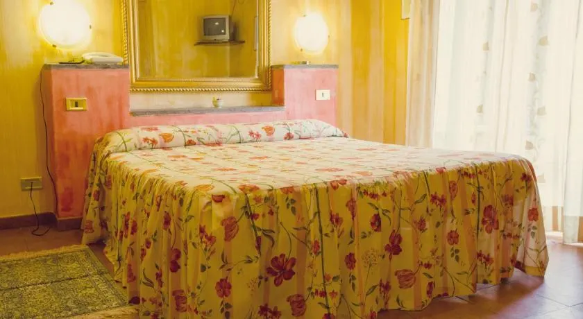 Hotel Centrale - Image 1
