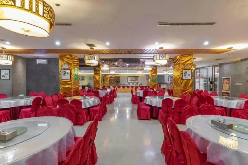 Sheng He Business Hotel - Image 1