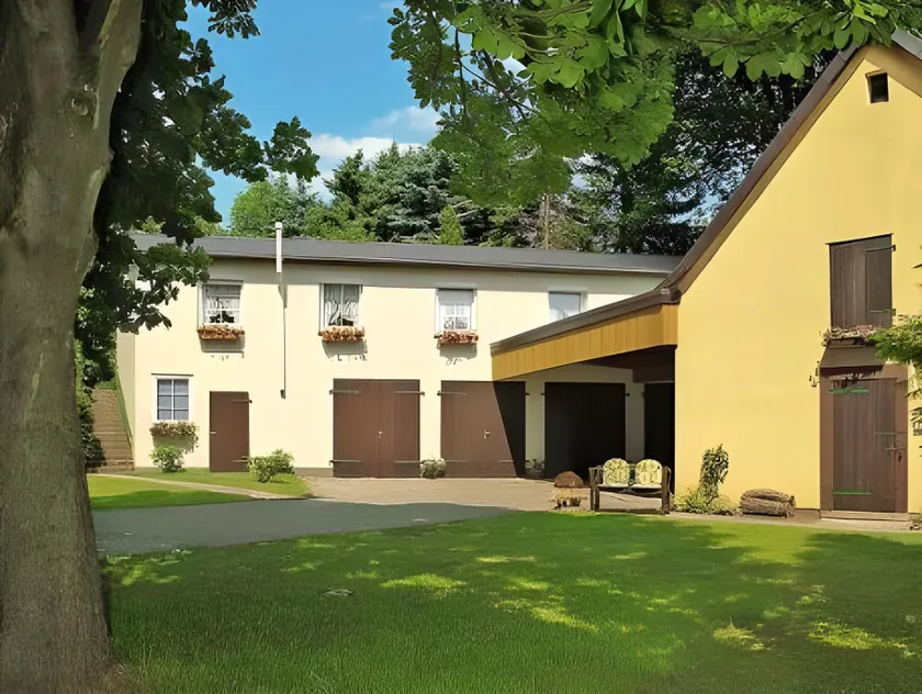Niedersachsen Hof - Image 1