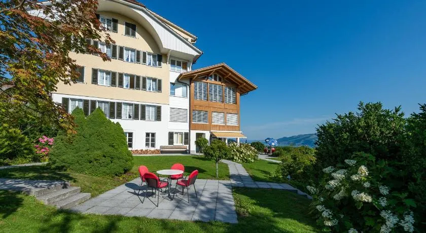 Hotel Sunnehüsi - Image 1