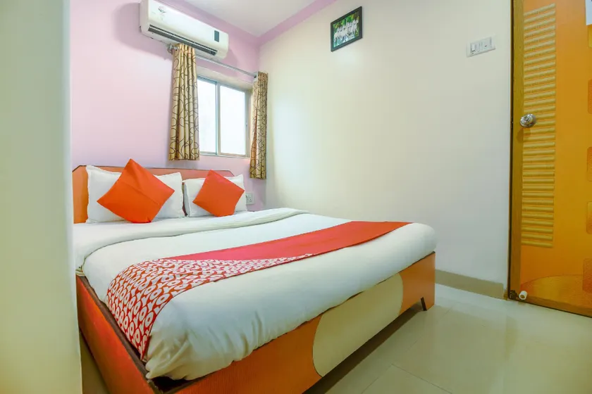 OYO 74855 Hotel Nirmal Inn - Image 1