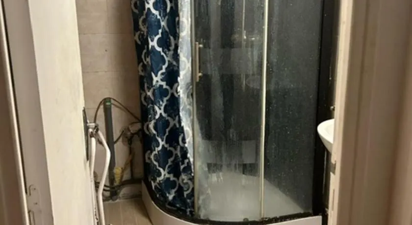 Chambre calme dans une colocation de 5 personnes - Image 1