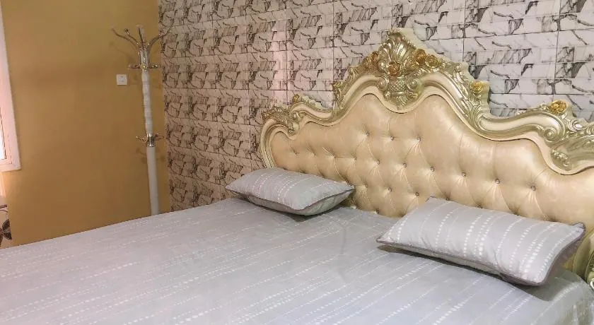 AwaMuuLamin MANNEH GUEST HOUSE - Image 1