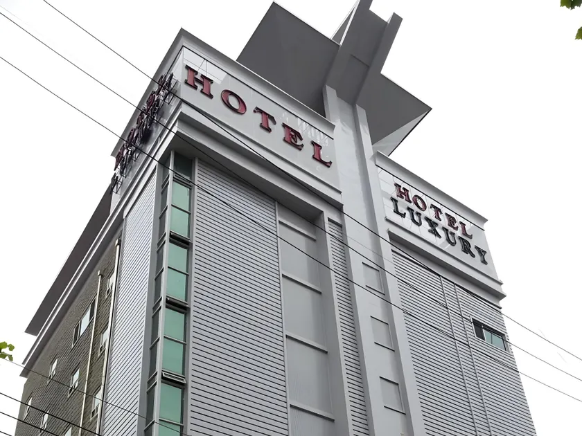 Hotel No.1 - Image 1