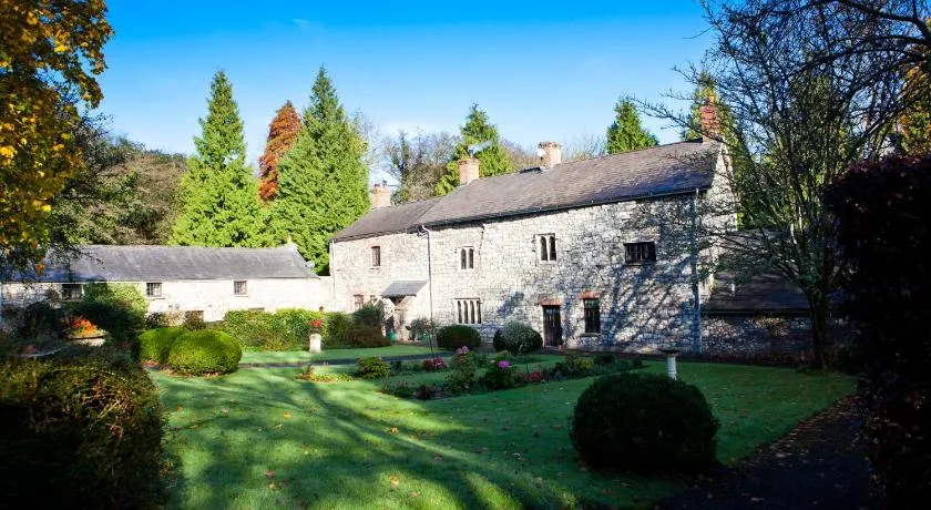 Pencoed House Estate (Cardiff) - Image 1