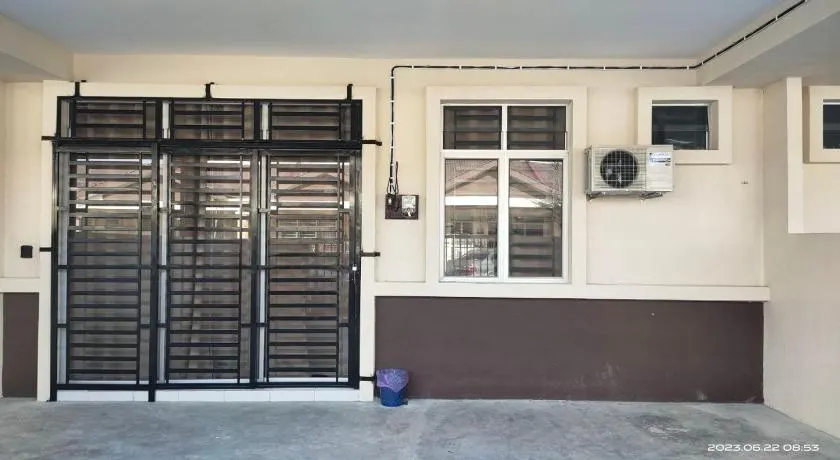 Marissa Homestay 2 - Image 1